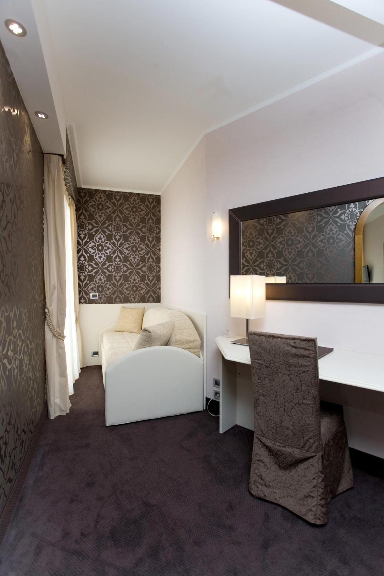 Hotel Rivamare Lido di Jesolo Buitenkant foto