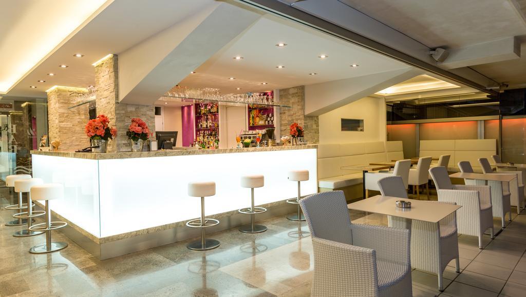 Hotel Rivamare Lido di Jesolo Buitenkant foto
